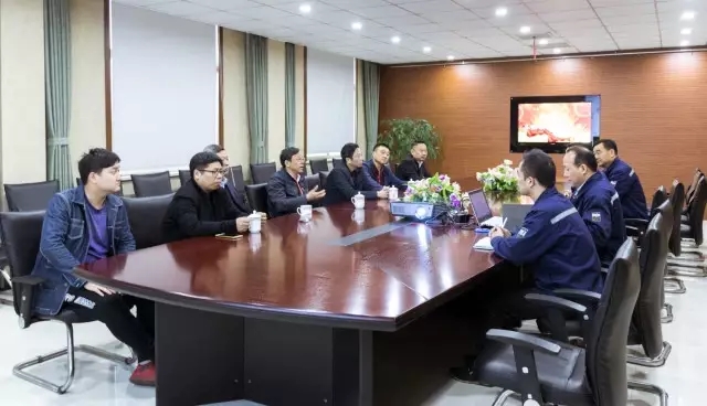 市人大執(zhí)法檢查組來我司檢查《職業(yè)病防治法》的貫徹執(zhí)行情況