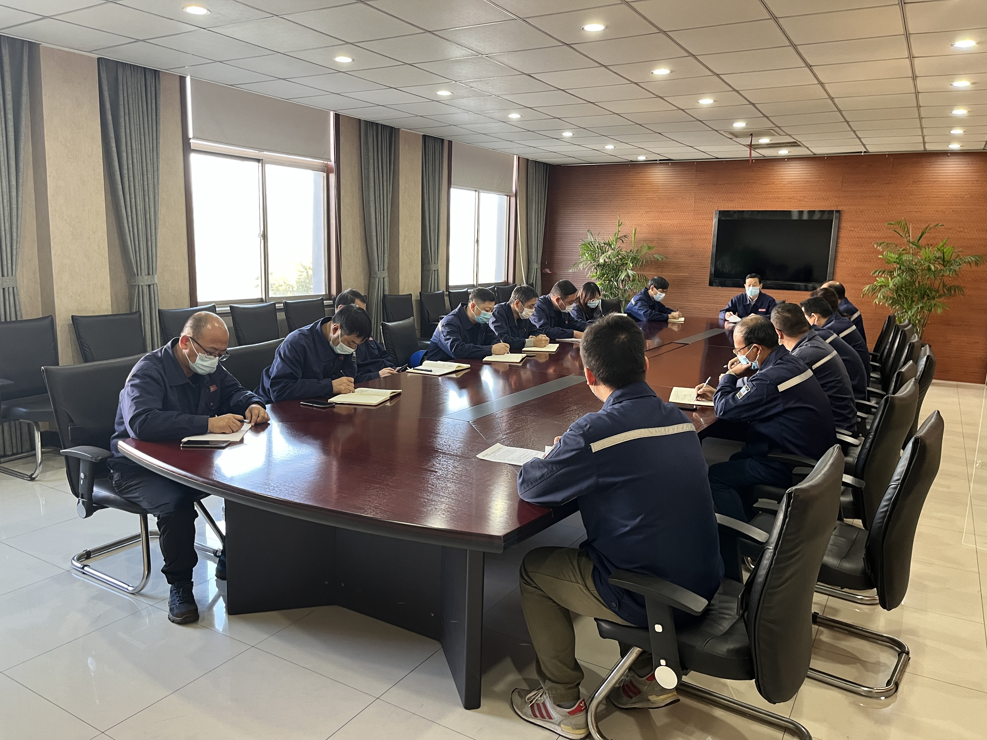 江蘇星火特鋼集團(tuán)有限公司召開疫情防控會(huì)議